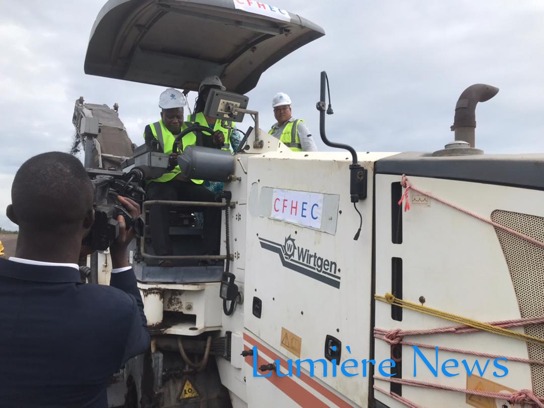 Bangboka Rdc Tshopo : la deuxième phase de travaux de réhabilitation de l'aéroport ...
